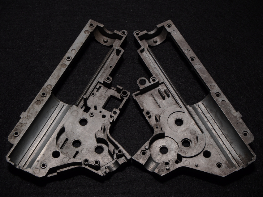 Airsoft-version2-gearbox-halves-open